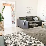 Charming Old Town In Apartment