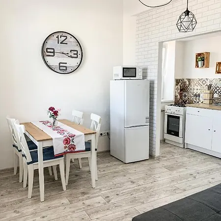 Appartement Charming Old Town With Ac In *
