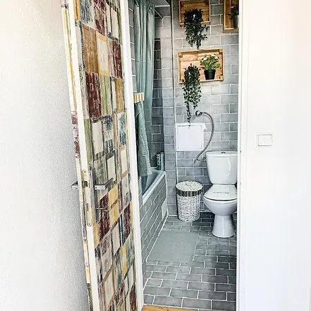 Charming Old Town With Ac In * ברטיסלאבה